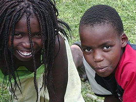 Ecovolontariat en Afrique du Sud - Devenez &eacute;covolontaire dans un orphelinat d'animaux sauvage et une &eacute;cole de brousse pour enfants d&eacute;favoris&eacute;s et orphelins du sida pr&egrave;s du Parc Kruger - Absolu Voyages, &eacute;cotourisme responsable et &eacute;quitable