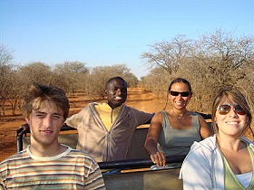 Ecovolontariat en Afrique du Sud - Devenez &eacute;covolontaire dans un orphelinat d'animaux sauvage et une &eacute;cole de brousse pour enfants d&eacute;favoris&eacute;s et orphelins du sida pr&egrave;s du Parc Kruger - Absolu Voyages, &eacute;cotourisme responsable et &eacute;quitable