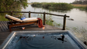 Safaris &agrave; la carte au Botswana - Delta de l'Okavango, Moremi, Chobe, Kwando, Impalila, Linyanti, Kalahari, Nxai Pan, Deception Valley - Lodges et camps exclusifs, safaris en 4x4 (game drives), en mokoro, en bateau, safari de nuit et safari &agrave; pied - Absolu Voyages