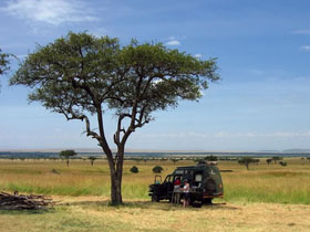 Exp&eacute;dition en Afrique de l'Est - Circuit safari en Tanzanie et au Kenya - Parcs du Lac Naivasha, Lac Nakuru, Masai Mara, Lac Victoria, Serengeti, Ngorongoro, et deux nuits dans un village Masai - Voyage d'aventure sous la tente - Absolu Voyages
