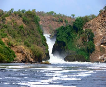 Voyage d'aventure safari en Ouganda - Aux sources du Nil et safaris &agrave; la recherche des derniers gorilles des montagnes et des chimpanz&eacute;s - Absolu Voyages