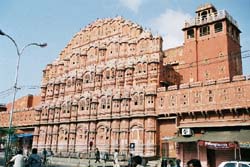 Voyage individuel privatif en voiture avec chauffeur en Inde - Tour du Rajasthan, de Jaisalmer au Taj Mahal en passant par Jodhpur, Ja&iuml;pur et Mandawa dans le Shekhawati
 - Absolu Voyages
