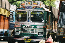 Voyage individuel privatif en voiture avec chauffeur en Inde - Vall&eacute;e du Gange de Delhi &agrave; Calcutta (Kolkatta) en passant par le Taj Mahal, les temples de Khajuraho et Benares (Varanasi) - Absolu Voyages
