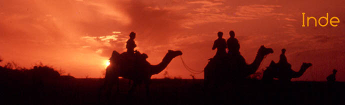 Voyage individuel privatif en voiture avec chauffeur en Inde - Rajasthan et B&eacute;nares, de Jaisalmer au Taj Mahal en passant par Jodhpur, Ja&iuml;pur et Mandawa dans le Shekhawati - Absolu Voyages